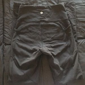 Full length lulu lemon, side pocket, mesh legged